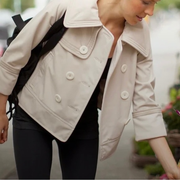 Lululemon Coco Softshell Jacket - Picture 8 of 8